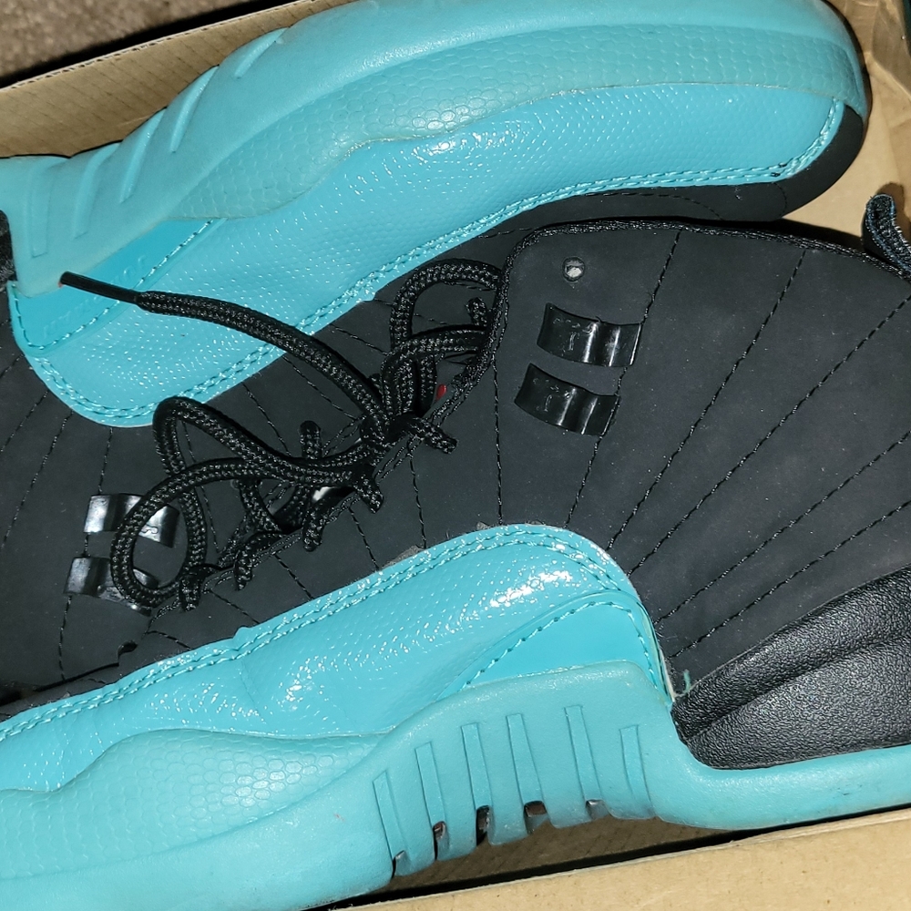 Jordan size 5y